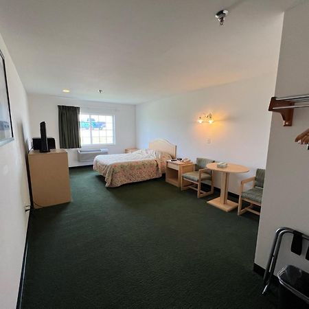 Red Bud Country Inn Екстериор снимка