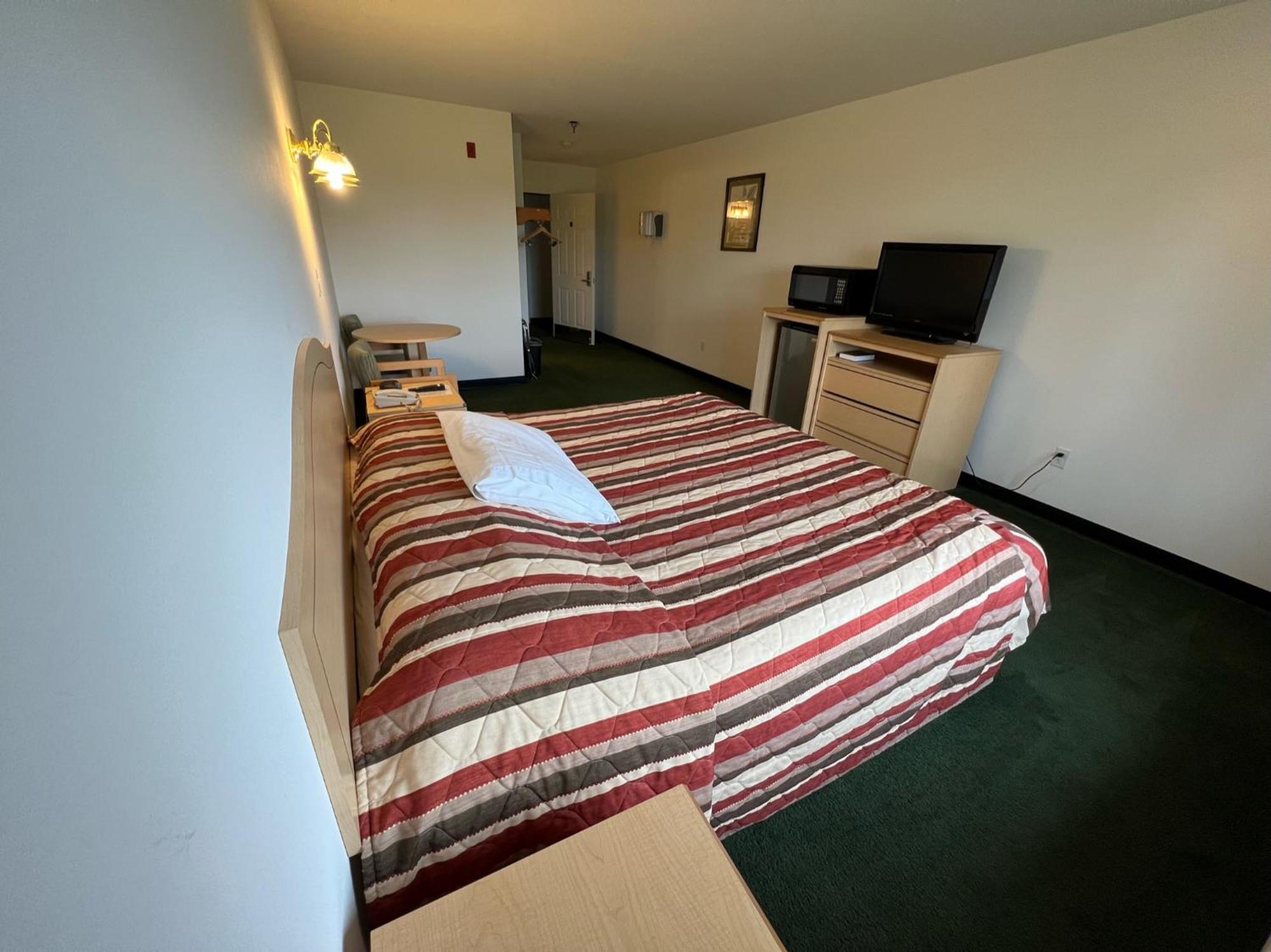 Red Bud Country Inn Екстериор снимка